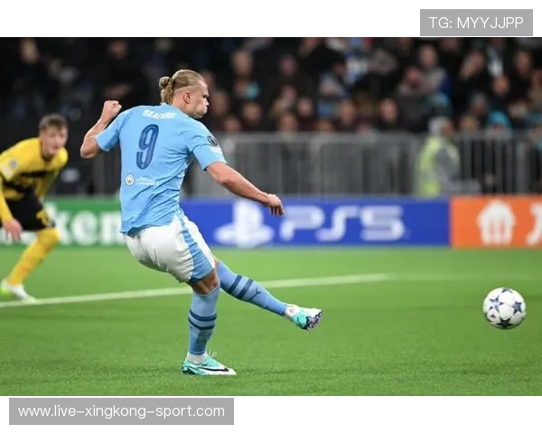 哈兰德头球+点球，蓝月亮全场掌控比赛