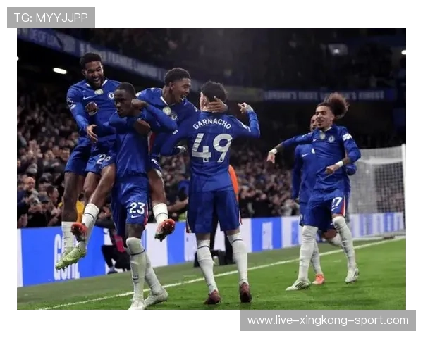 战术执行强度惊人，切尔西利用高位压迫形成连续射门