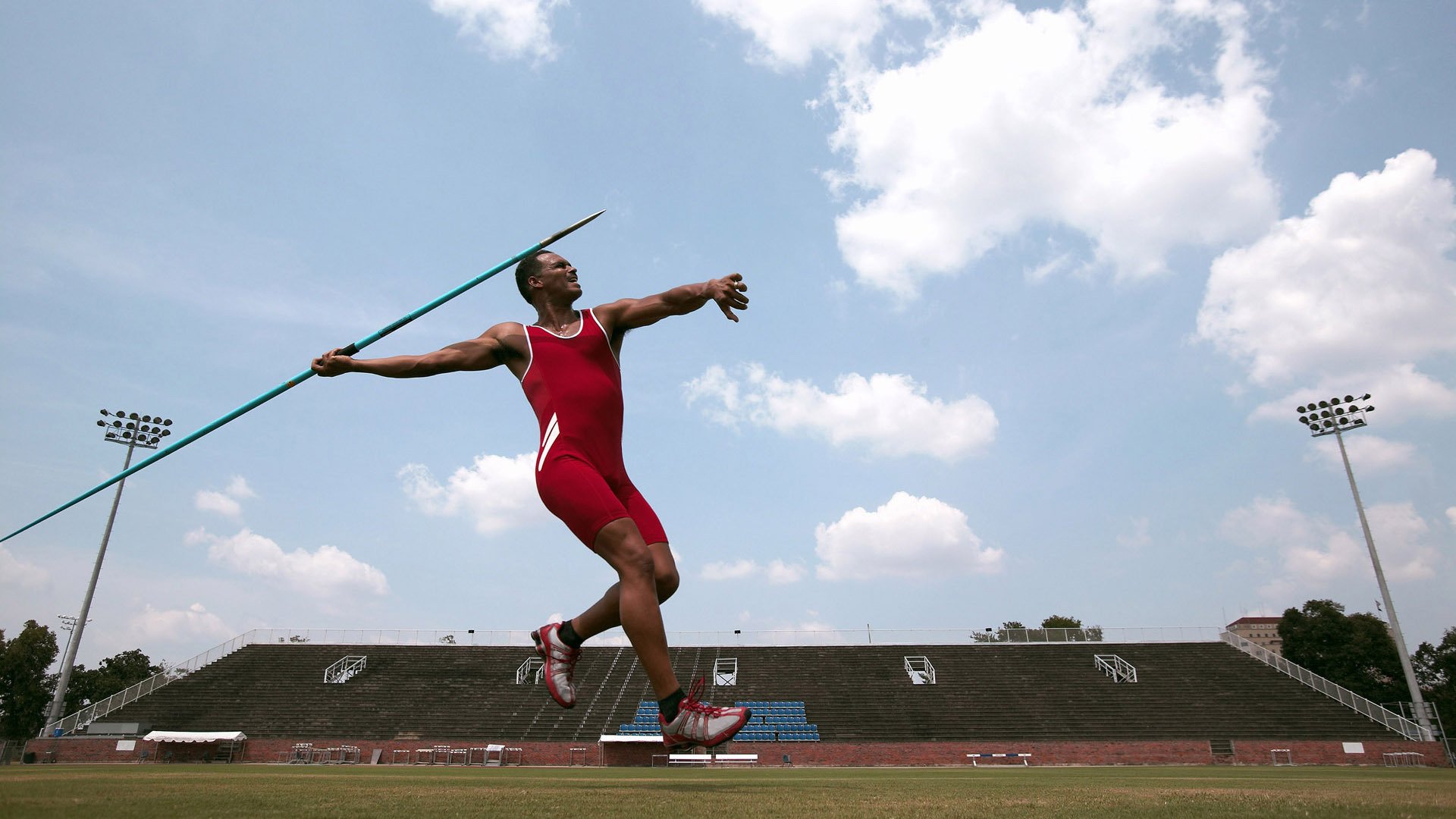 吉伦沃特转战富邦勇士，广东告别，上赛季数据亮眼却卷兴奋剂风波